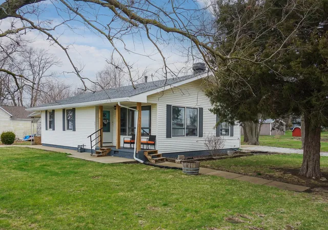 28th image of 401 W Boundary St, Stanford, IL 61774 | MLS# 12733905