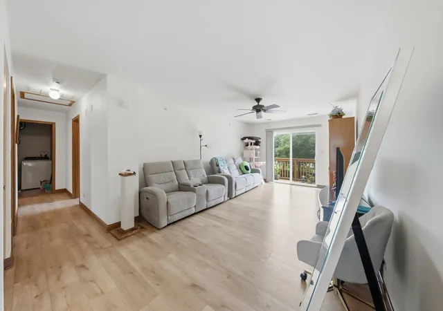 Photo 3 of Townhouse for sale at 182 Aspen Ct, North Aurora, IL 60542 | MLS# 12733906 | Listing updated on 2026-08-25