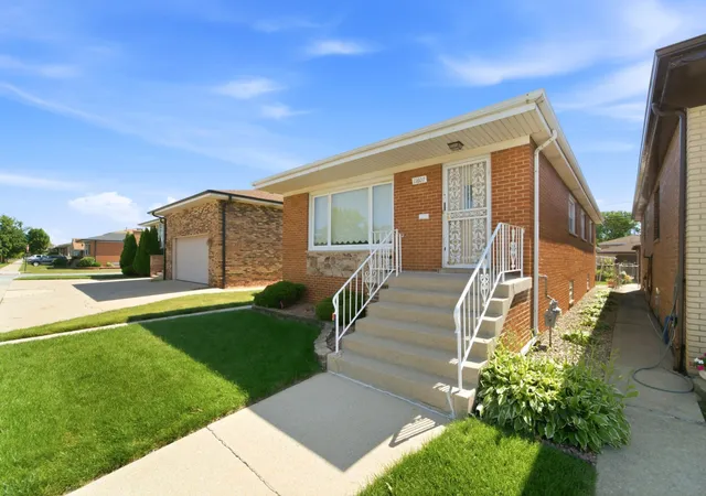 Photo 2 of Single family home for sale at 11607 S Ave J, Chicago, IL 60617 | MLS# 12733910 | Listing updated on 2026-08-21