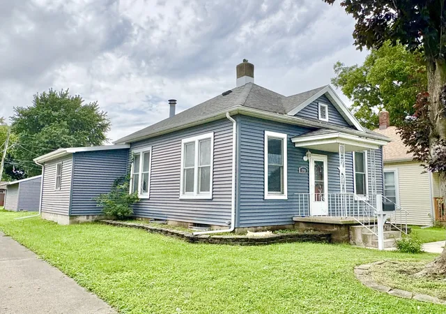 1st image of 906 Van Buren St, Streator, IL 61364 | MLS# 12733931