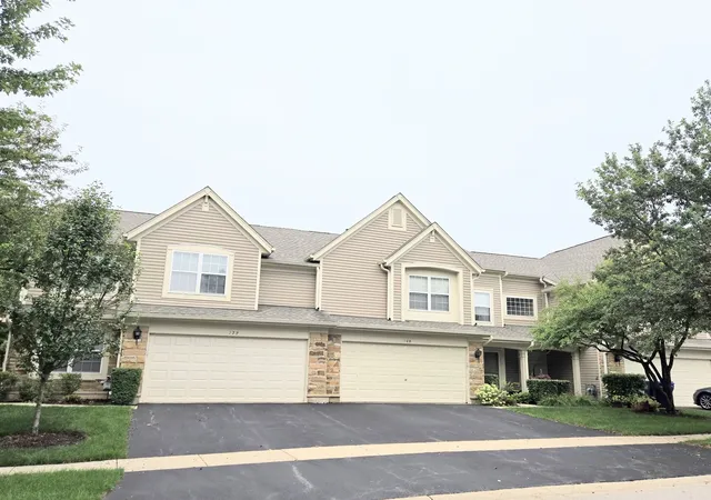 2nd image of 168 Holmes Wy, Schaumburg, IL 60193 | MLS# 12733940