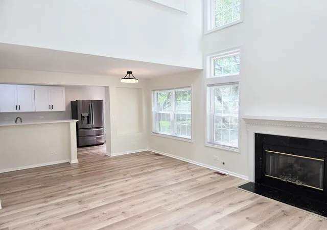 4th image of 168 Holmes Wy, Schaumburg, IL 60193 | MLS# 12733940