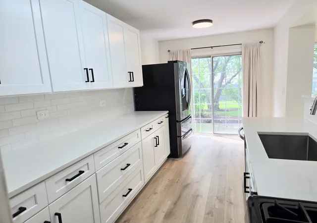 5th image of 168 Holmes Wy, Schaumburg, IL 60193 | MLS# 12733940