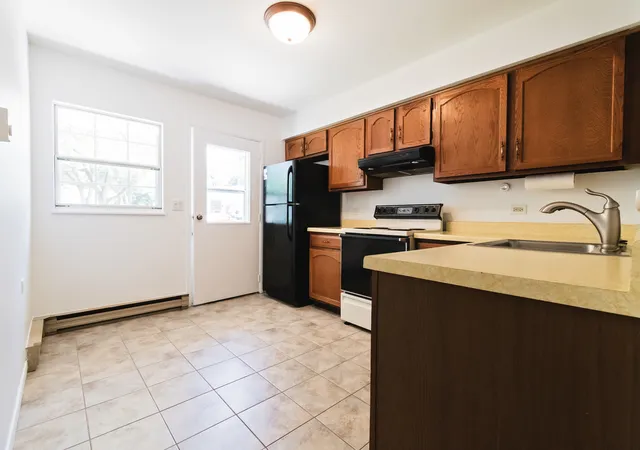 3rd image of 7108 Lexington Ln #7108, Fox Lake, IL 60020 | MLS# 12733948