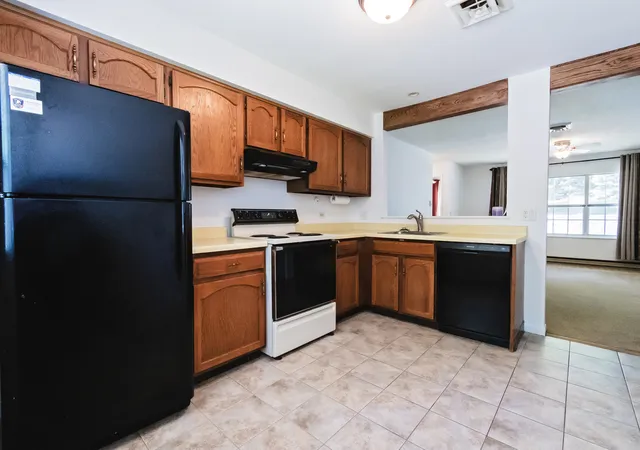 4th image of 7108 Lexington Ln #7108, Fox Lake, IL 60020 | MLS# 12733948