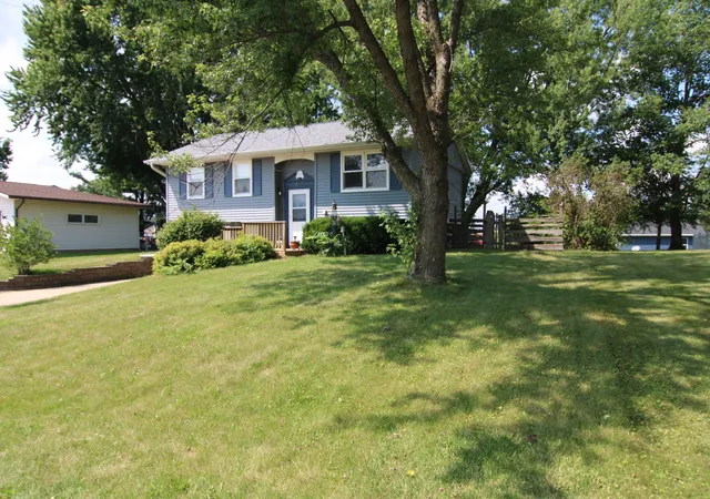 Photo 2 of Sale Pending at 212 Valley View Dr, Orangeville, IL 61060 | MLS# 12733976 | Listing updated on 2026-09-03