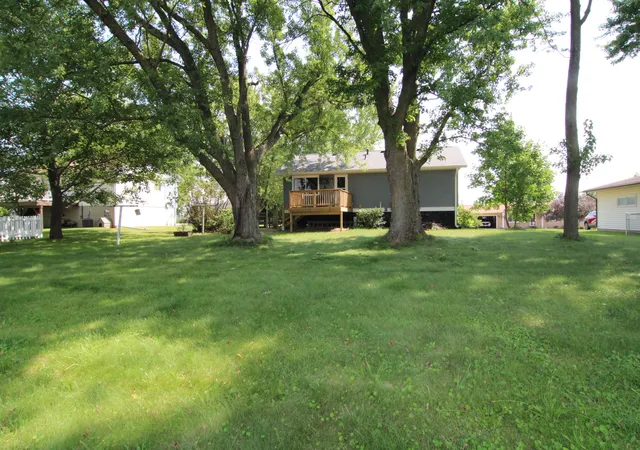 Photo 3 of Sale Pending at 212 Valley View Dr, Orangeville, IL 61060 | MLS# 12733976 | Listing updated on 2026-09-03