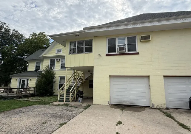 3rd image of 118 W North St, Plano, IL 60545 | MLS# 12733996
