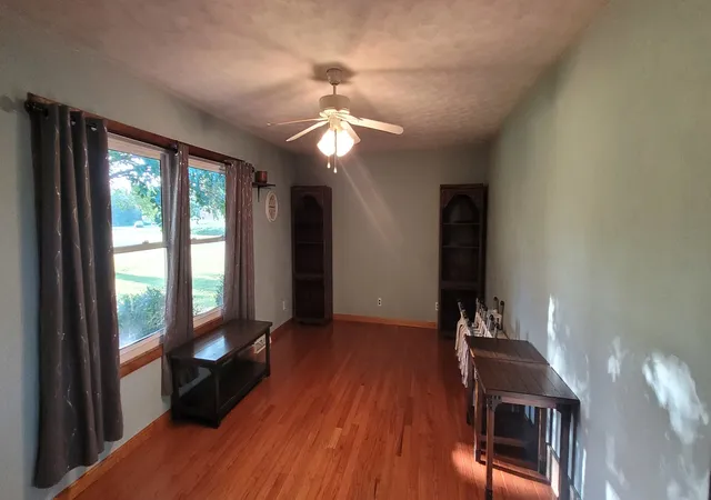 Photo 2 of Single family home for sale at 8340 N Cherryville Ln, Mt Vernon, IL 62864 | MLS# 12734029 | Listing updated on 2026-08-21