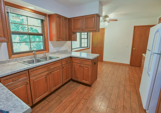Photo 4 of Single family home for sale at 42886 N Washington Ave, Winthrop Harbor, IL 60096 | MLS# 12734067 | Listing updated on 2026-08-22