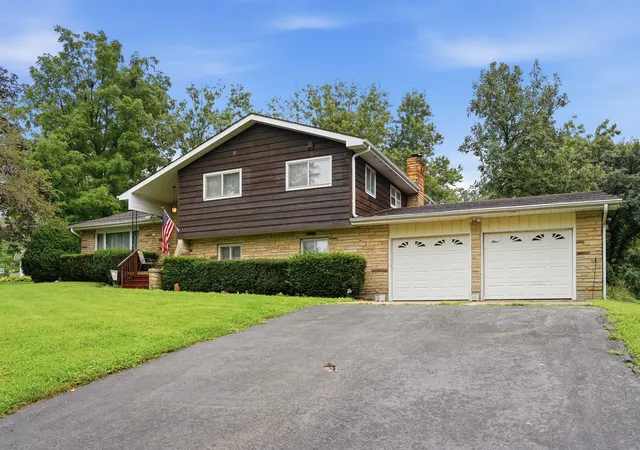 Photo 2 of Single family home for sale at 23853 Hazel Rd, Sterling, IL 61081 | MLS# 12734090 | Listing updated on 2026-08-21