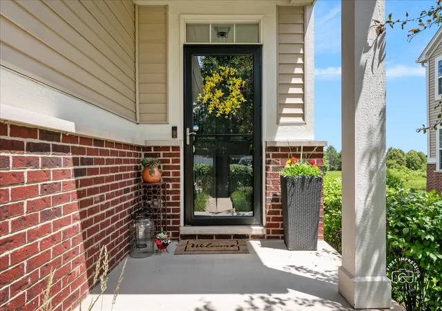 Photo 2 of Townhouse for sale at 2927 Church Rd, Aurora, IL 60502 | MLS# 12734094 | Listing updated on 2026-08-25