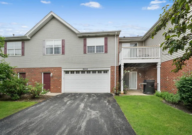 3rd image of 9414 Taylor Ct, Orland Park, IL 60467 | MLS# 12734095