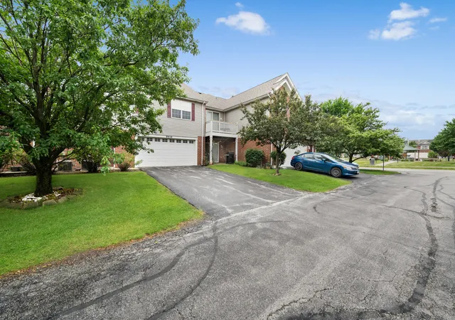 4th image of 9414 Taylor Ct, Orland Park, IL 60467 | MLS# 12734095