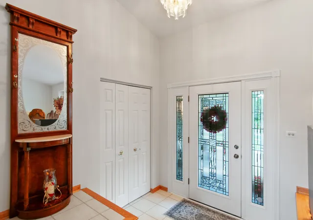 3rd image of 669 Kensington Wy, Bolingbrook, IL 60440 | MLS# 12734097