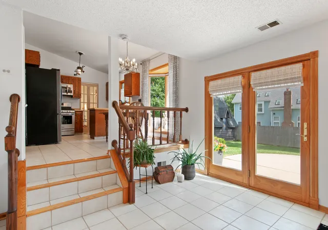 4th image of 669 Kensington Wy, Bolingbrook, IL 60440 | MLS# 12734097