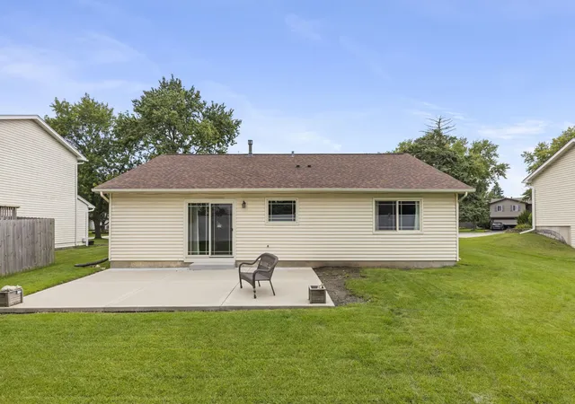 20th image of 306 Drake Ct, Bolingbrook, IL 60490 | MLS# 12734098