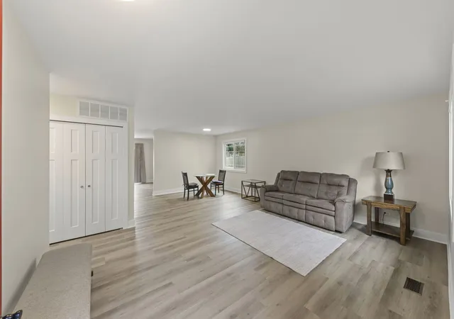 2nd image of 306 Drake Ct, Bolingbrook, IL 60490 | MLS# 12734098
