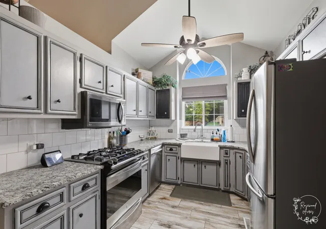 Photo 3 of Single family home for sale at 25728 S Linden Ave, Monee, IL 60449 | MLS# 12734126 | Listing updated on 2026-08-20