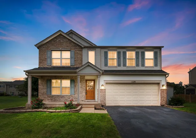 Single family home for sale at 1129 S Wabena Ave, Minooka, IL 60447 | MLS# 12734168