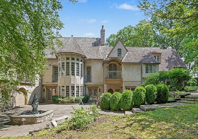 Photo 1 of Single family home for sale at 80 Ashton Dr, Burr Ridge, IL 60527 | MLS# 12734210 | Listing updated on 2026-08-31