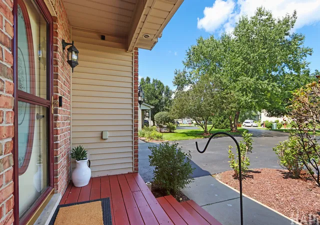 4th image of 1429 Rhett Pl, Woodstock, IL 60098 | MLS# 12734234