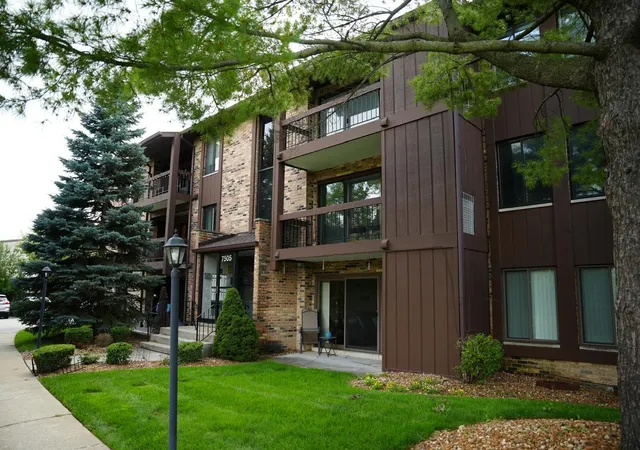 40th image of 7505 175th St #132, Tinley Park, IL 60477 | MLS# 12734246