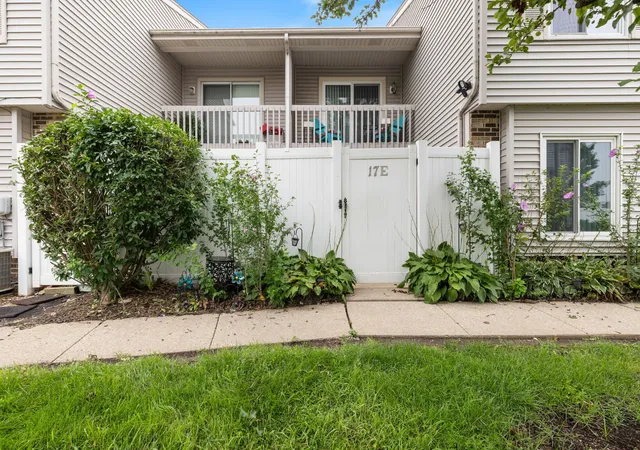 1st image of 17 Fernwood Dr #E, Bolingbrook, IL 60440 | MLS# 12734261