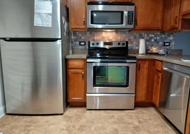 5th image of 840 Elder Rd #A305, Homewood, IL 60430 | MLS# 12734302