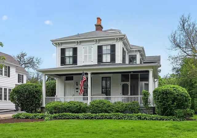 1st image of 319 N Lincoln St, Hinsdale, IL 60521 | MLS# 12734306