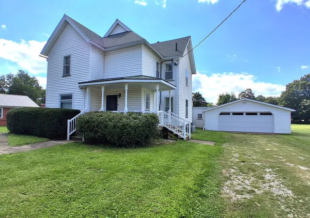 Photo 1 of Single family home for sale at 305 Hodgson St, Lafayette, IL 61449 | MLS# 12734335 | Listing updated on 2026-08-23
