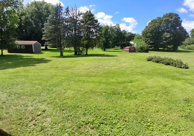 Photo 4 of Single family home for sale at 305 Hodgson St, Lafayette, IL 61449 | MLS# 12734335 | Listing updated on 2026-08-23