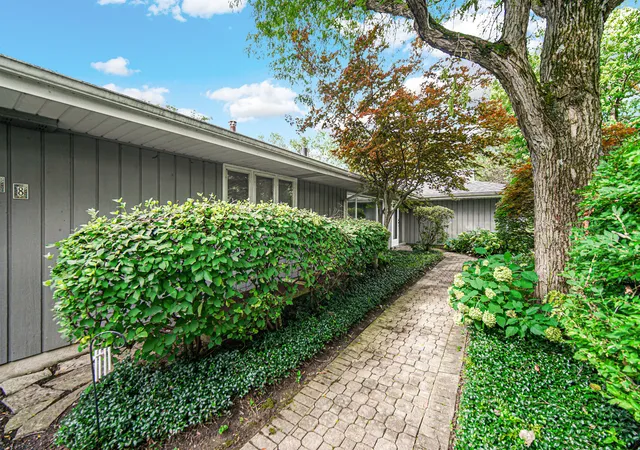 5th image of 68 Graymoor Ln, Olympia Fields, IL 60461 | MLS# 12734375