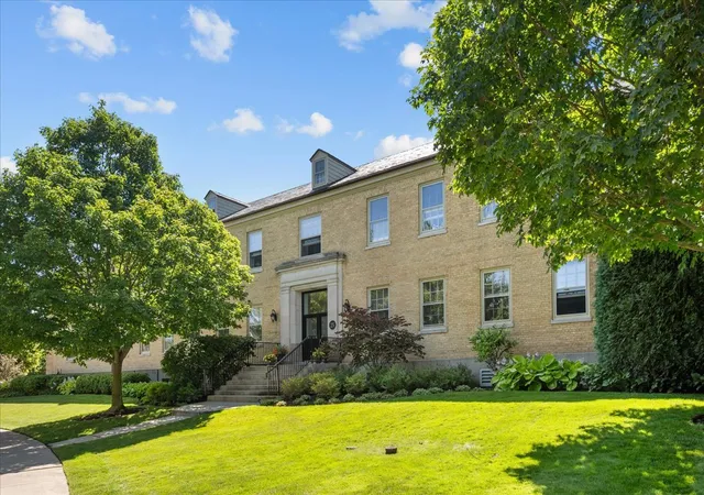 Photo 1 of Sale Pending at 25 Ronan Rd #204, Highwood, IL 60040 | MLS# 12734404 | Listing updated on 2026-09-25