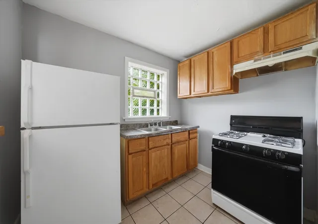 Photo 3 of Townhouse for sale at 9709 S Yates Blvd, Chicago, IL 60617 | MLS# 12734409 | Listing updated on 2026-08-22
