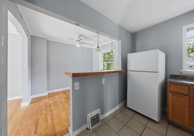 Photo 4 of Townhouse for sale at 9709 S Yates Blvd, Chicago, IL 60617 | MLS# 12734409 | Listing updated on 2026-08-22