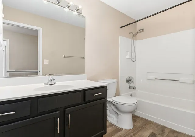 image of 57 Braxton Ln, Aurora, IL 60504