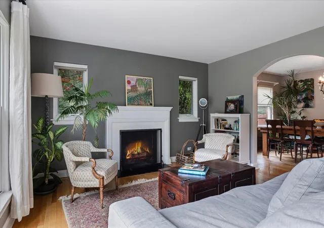 2nd image of 2024 Ewing Ave, Evanston, IL 60201 | MLS# 12734481