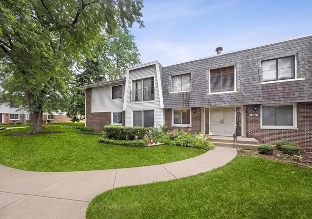 Photo 1 of Condo for sale at 2720 Mitchell Dr #4, Woodridge, IL 60517 | MLS# 12734508 | Listing updated on 2026-09-01