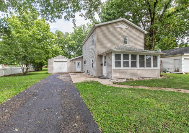 Photo 1 of Single family home for sale at 510 N High St, Lacon, IL 61540 | MLS# 12734510 | Listing updated on 2026-09-05