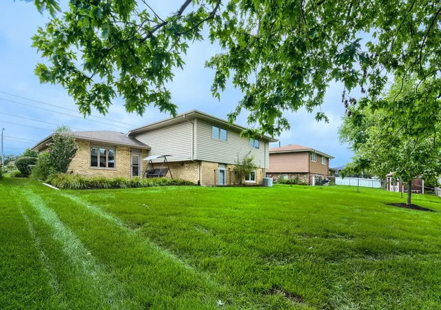 26th image of 16931 82nd Ave, Tinley Park, IL 60477 | MLS# 12734516