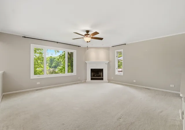 Photo 4 of Sale Pending at 368 Hiawatha Dr, Lake In The Hills, IL 60156 | MLS# 12734525 | Listing updated on 2026-10-07