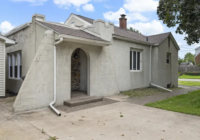 Photo 1 of Single family home for sale at 3801 22nd Avenue, Rock Island, IL 61201 | MLS# 12734534 | Listing updated on 2026-08-19