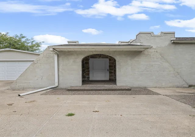 Photo 3 of Single family home for sale at 3801 22nd Avenue, Rock Island, IL 61201 | MLS# 12734534 | Listing updated on 2026-08-19