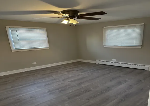 Listing Photo 2 - Condo for sale in building located at 7645 S Roberts Rd, Bridgeview, IL 60455