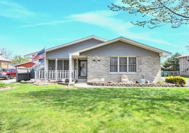 Photo 1 of Single family home for sale at 8001 S Lockwood Ave, Burbank, IL 60459 | MLS# 12734541 | Listing updated on 2026-09-21