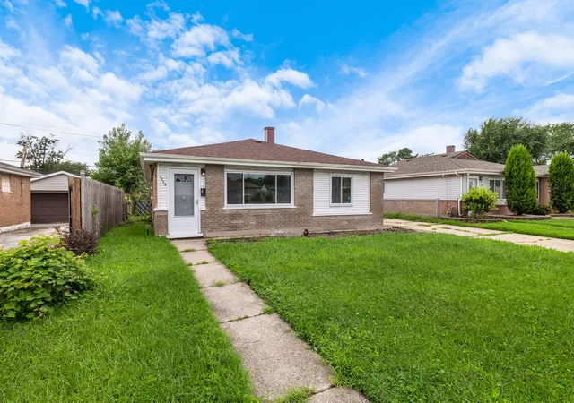 Photo 2 of Single family home for sale at 1278 Burnham Ave, Calumet City, IL 60409 | MLS# 12734586 | Listing updated on 2026-09-23
