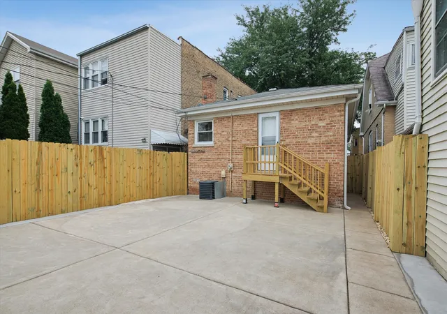 19th image of 5624 N Mango Ave, Chicago, IL 60646 | MLS# 12734653