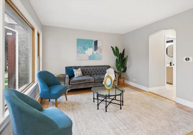 3rd image of 5624 N Mango Ave, Chicago, IL 60646 | MLS# 12734653