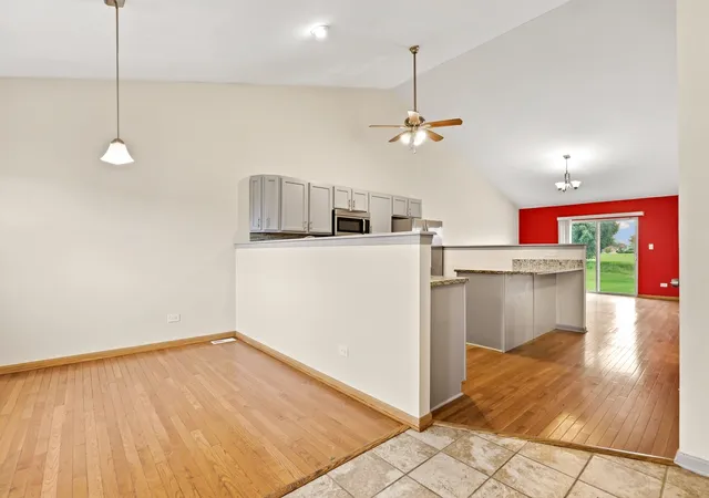 Photo 3 of Townhouse at 22977 Westwind Dr, Richton Park, IL 60471 | MLS# 12734666 | | Sold on 2026-10-09